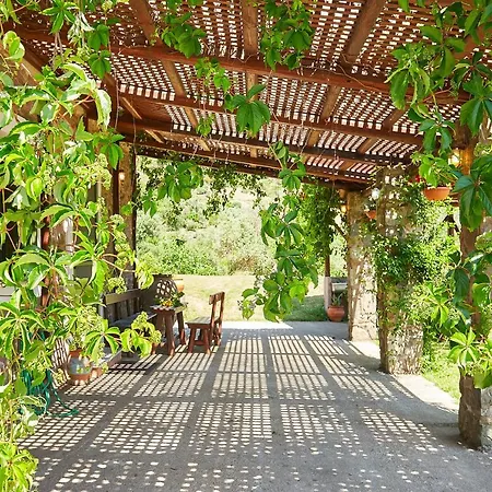 בית נופש Authentic In A Heaven Of Natural Beauty