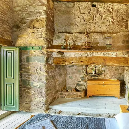 Authentic In A Heaven Of Natural Beauty * חאניה