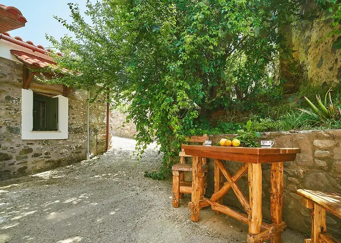 Будинок відпочинку Authentic In A Heaven Of Natural Beauty *