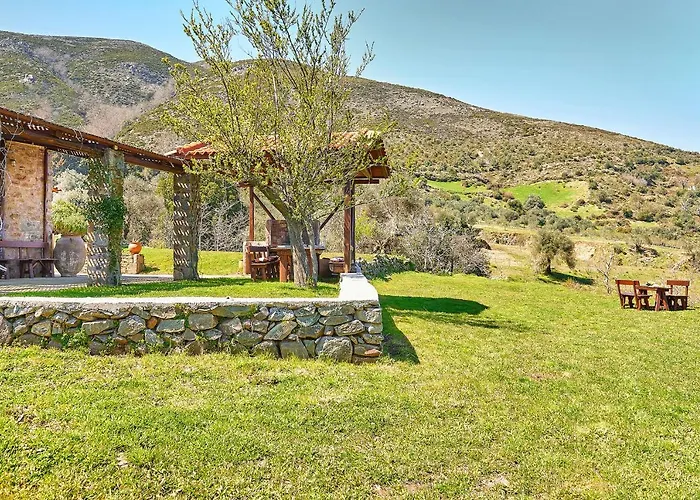 Authentic In A Heaven Of Natural Beauty Ханья (Крит)