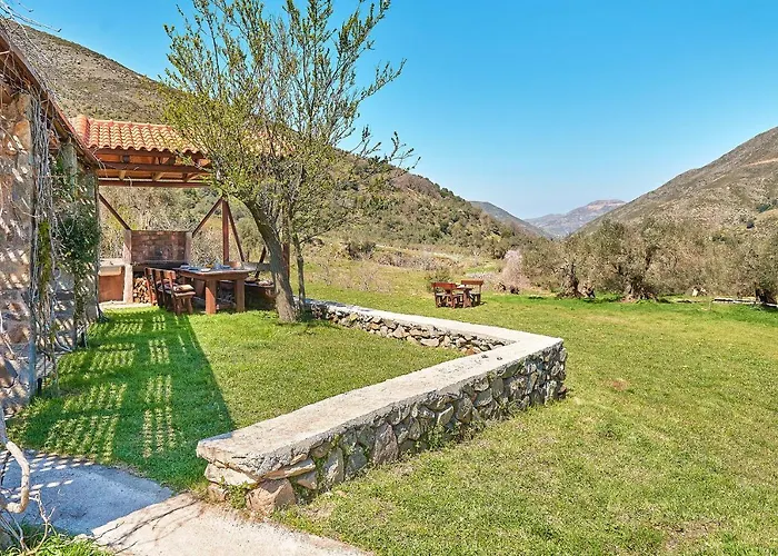 Authentic In A Heaven Of Natural Beauty Будинок відпочинку Ханья (Крит)