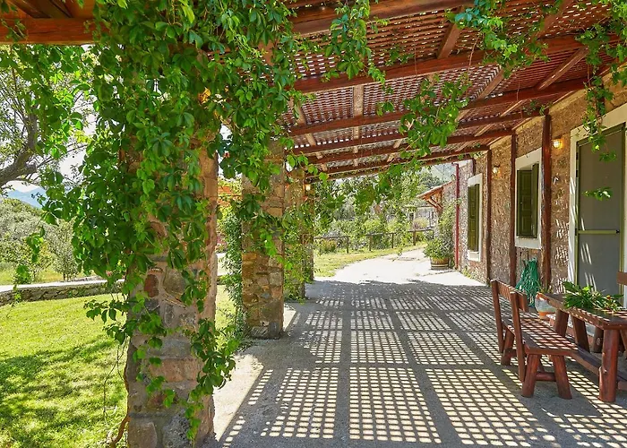 Authentic In A Heaven Of Natural Beauty * Ханья (Крит)