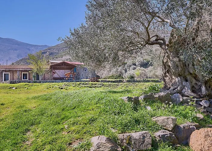 Authentic In A Heaven Of Natural Beauty Будинок відпочинку *