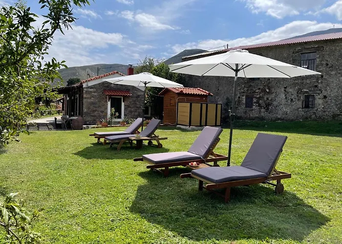 Будинок відпочинку Authentic In A Heaven Of Natural Beauty *