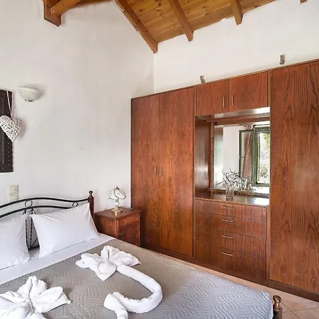 Authentic In A Heaven Of Natural Beauty * Chania (Crete)